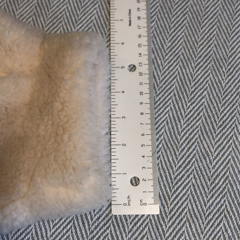 Faux Fur Shearling Off-White Jacket/Coat Winter, Pit to Pit 23" Pre-Owned - Picture 8 of 16